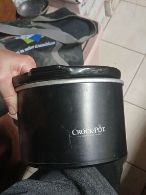 Crock-Pot branded slow cooker, likely a 1.5-quart or 2-quart model Needs Lid